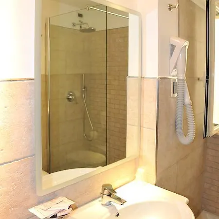 Morcavallo Hotel & Wellness Отель Пескичи