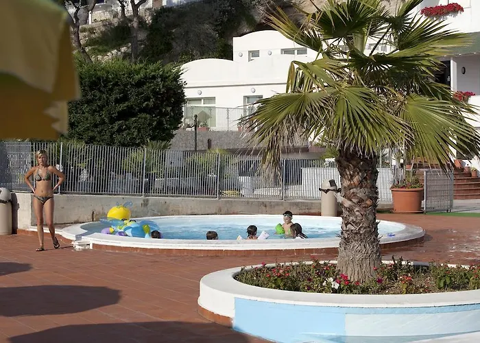 מלון Morcavallo & Wellness 4*