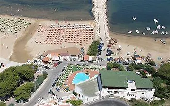 מלון Morcavallo & Wellness 4*