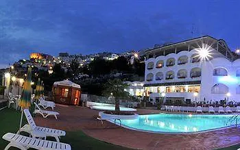Отель Morcavallo Hotel & Wellness